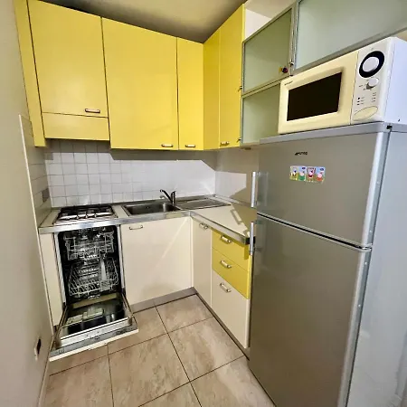 Riva Brioni 公寓 *